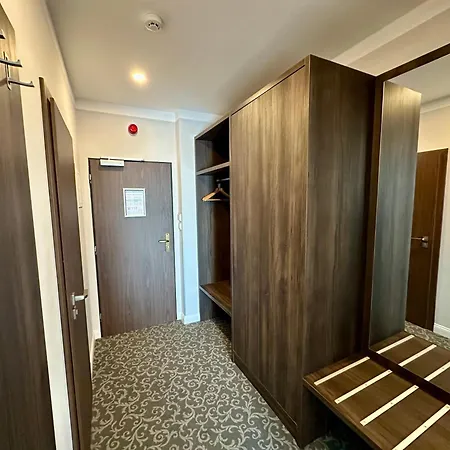 Village Pensjonat 3*