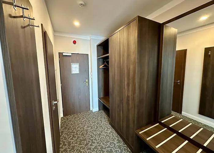 Village Pensjonat 3*