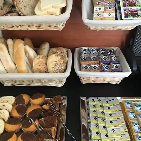 Village كارلوفي فاري